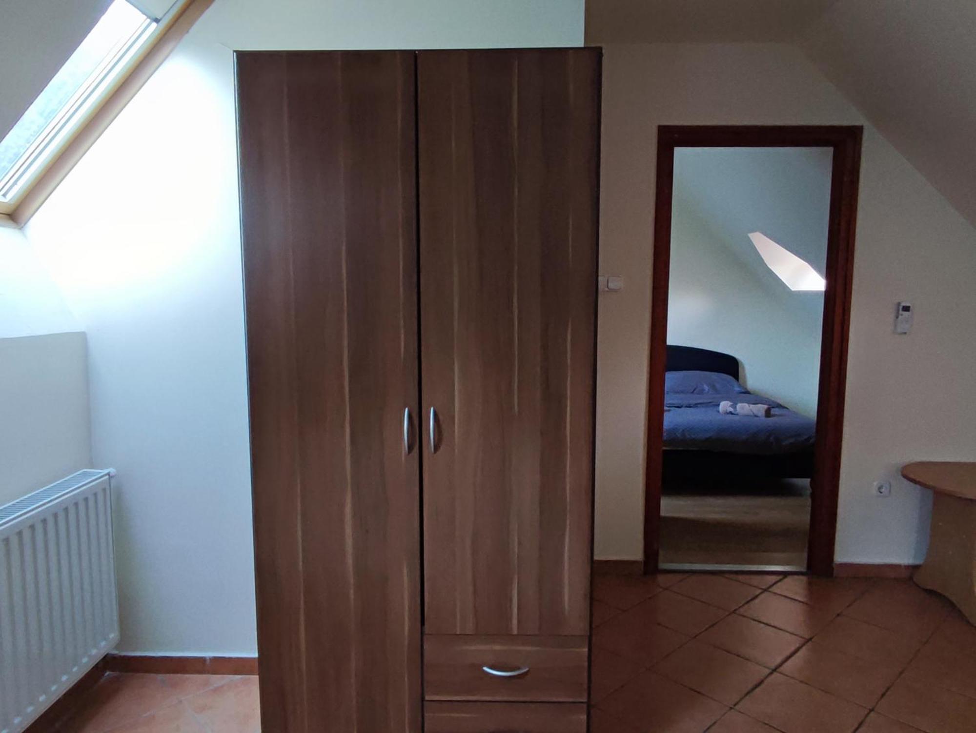 Varalja Vendeghaz Tata Ruang foto